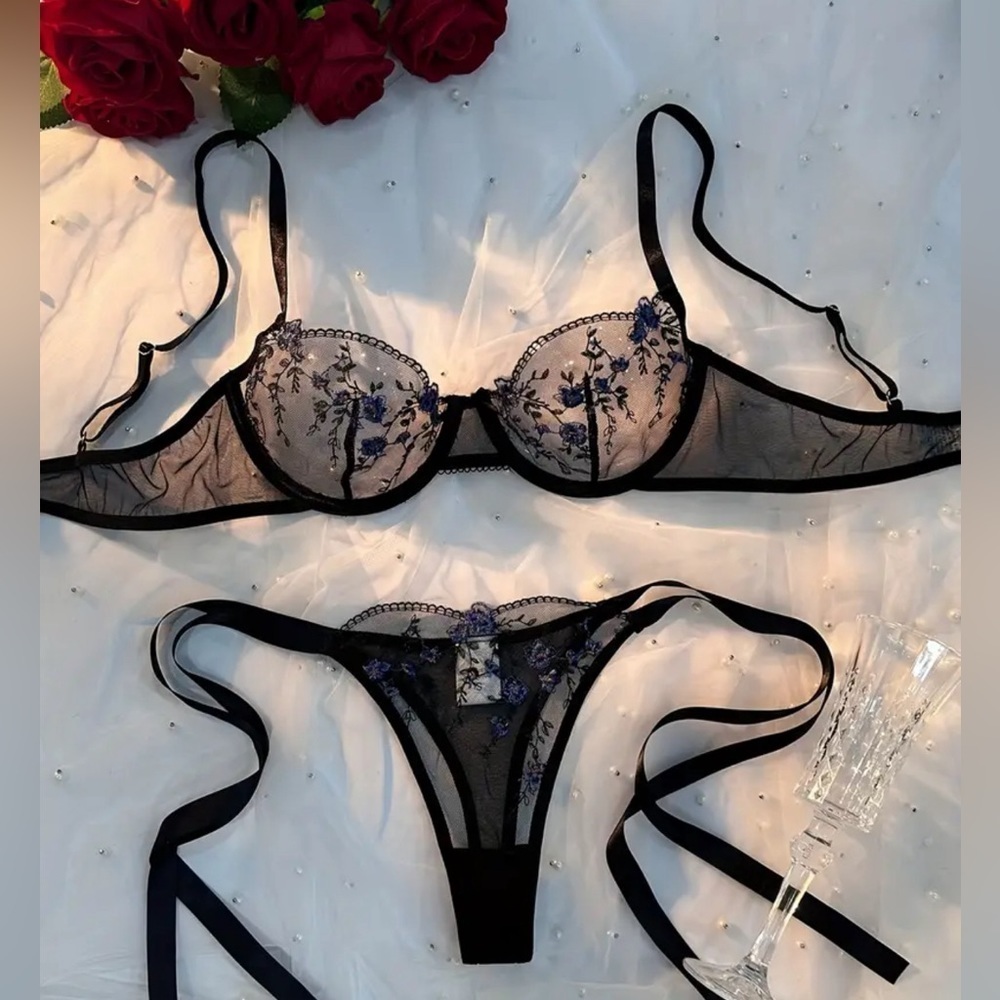 Floral embroidered lingerie set sexy bra and knot thong
